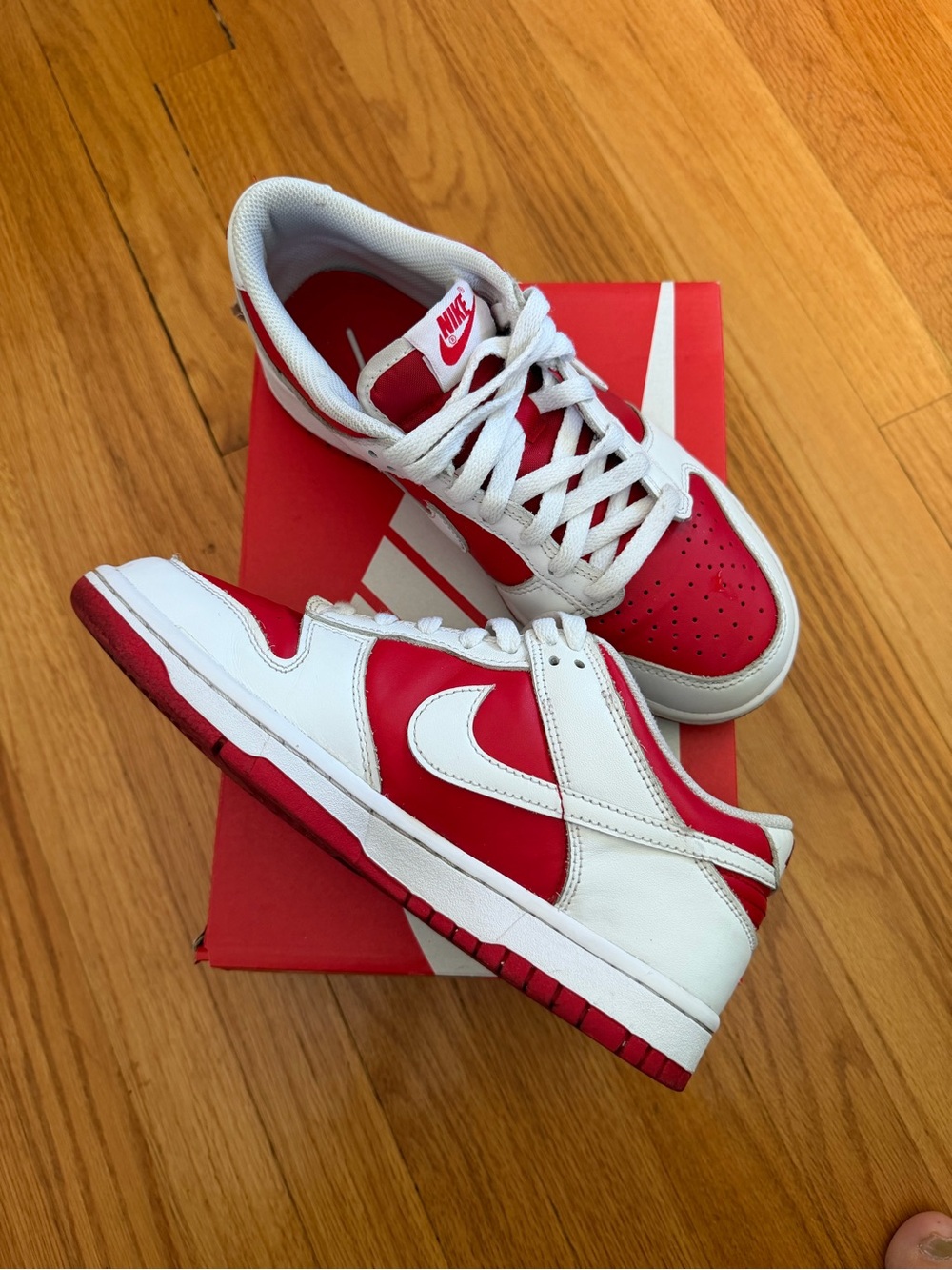 Nike Dunk Low Championship Red GS Size 7Y (Fits Women's 8.5)